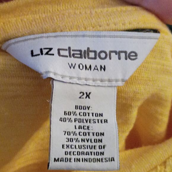 Liz Claiborne Woman Bundle of 4: Women 2x Lightweight Comfort T-shirts - Picture 4 of 15